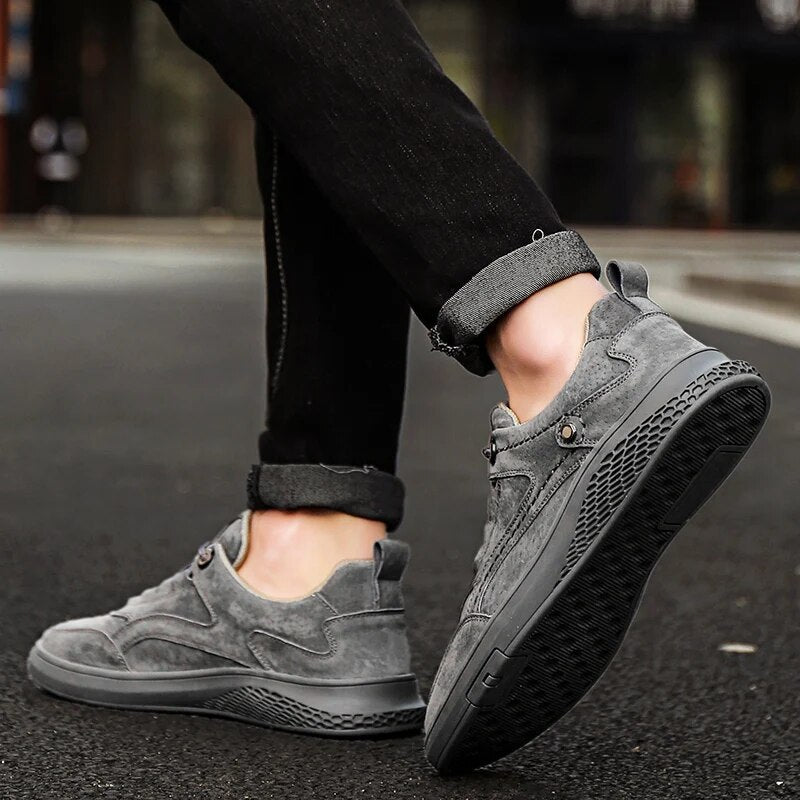 Sportliche Herren Wildleder Sneaker