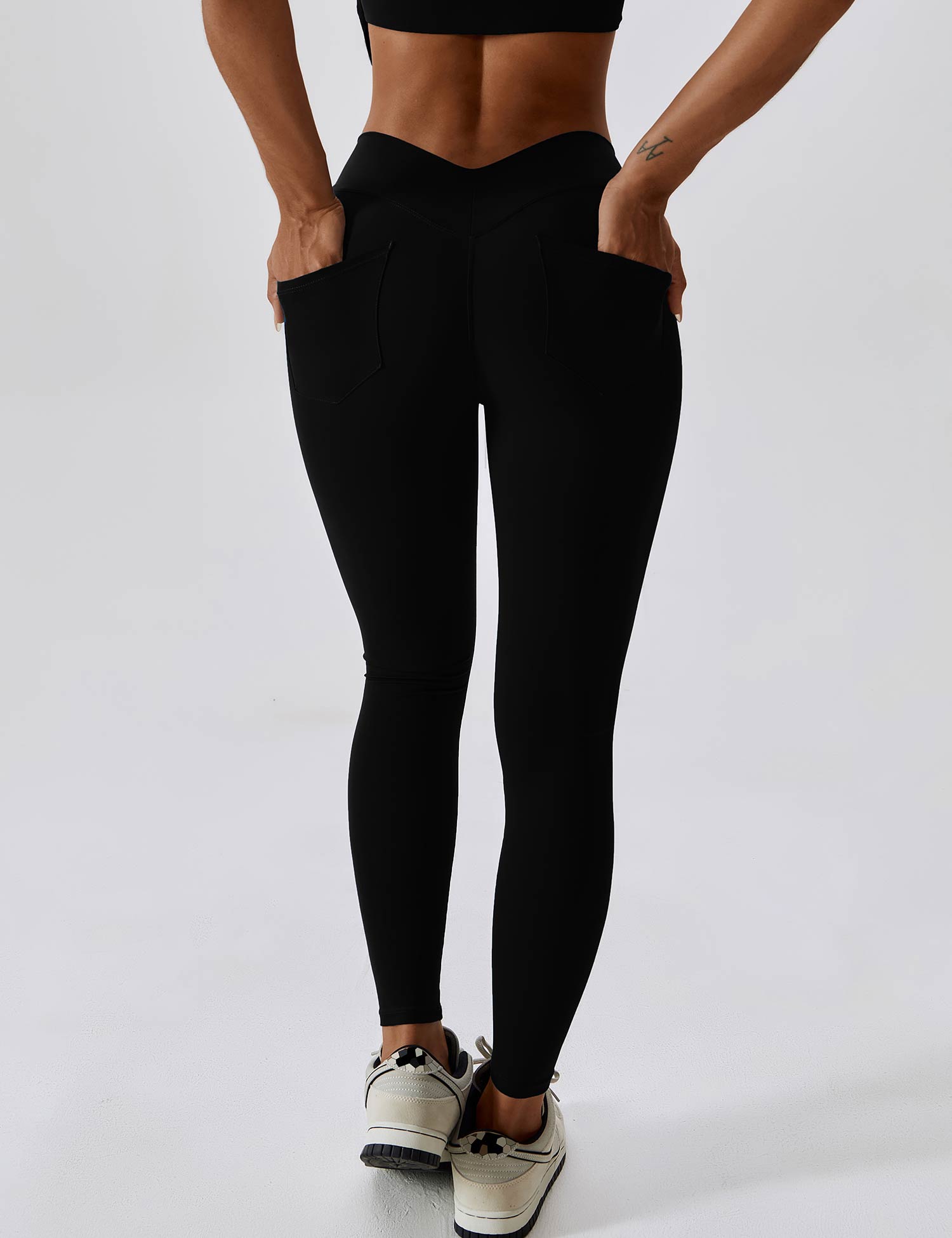 Célestine Roche® | Alexi-Leggings mit V-Rücken