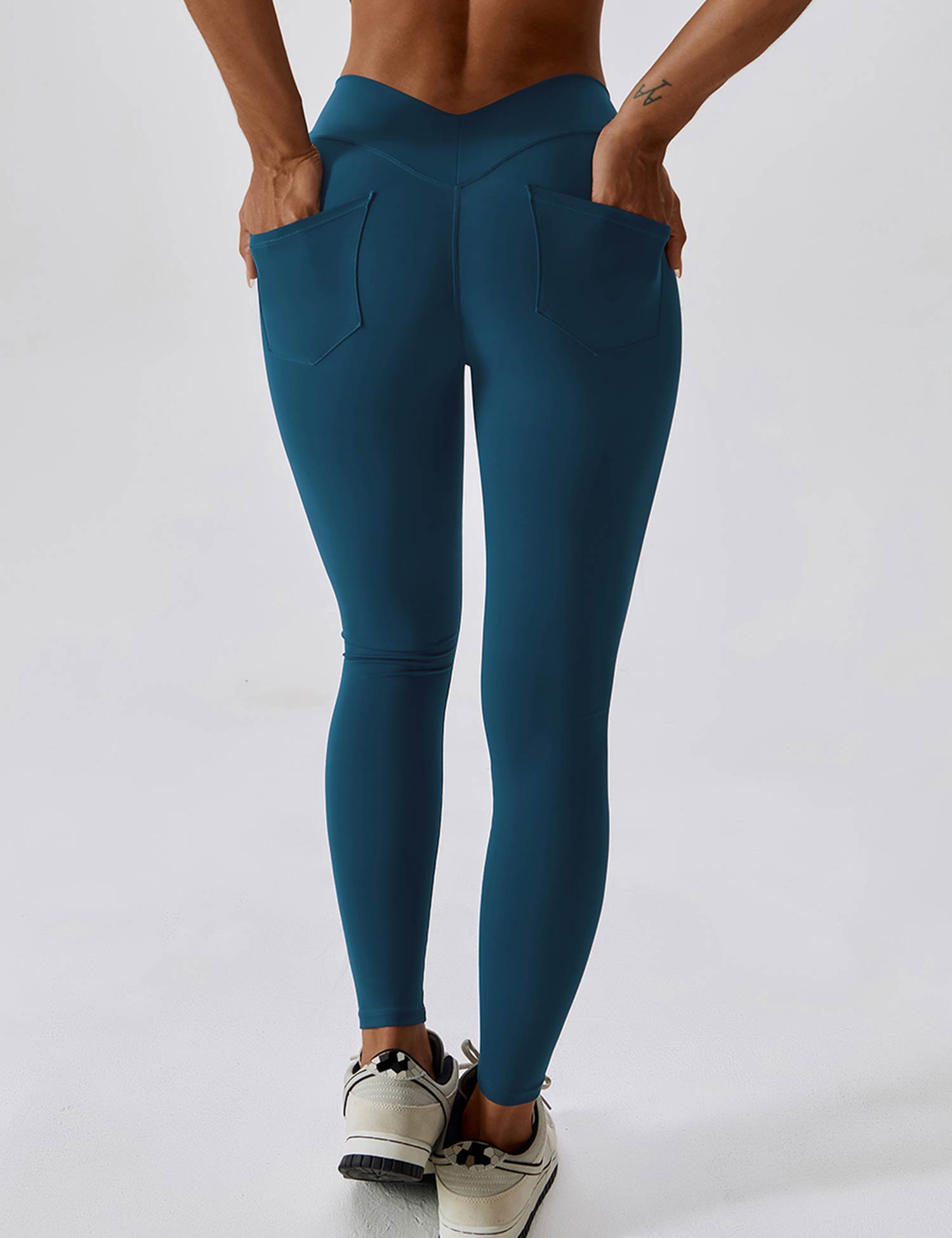 Célestine Roche® | Alexi-Leggings mit V-Rücken